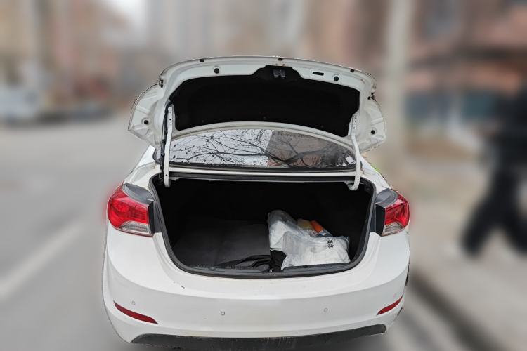 Used Hyundai Elantra (5th Generation / Langdong) 2015 1.6L Automatic Leading Model Trunk