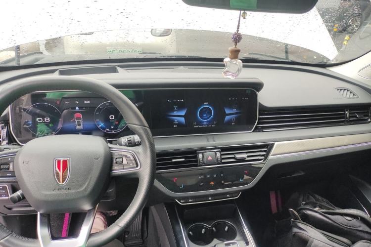 Used Hongqi HS5 2022 2.0T Smart Connect Flagship Enjoyment Purchase Edition Center Console