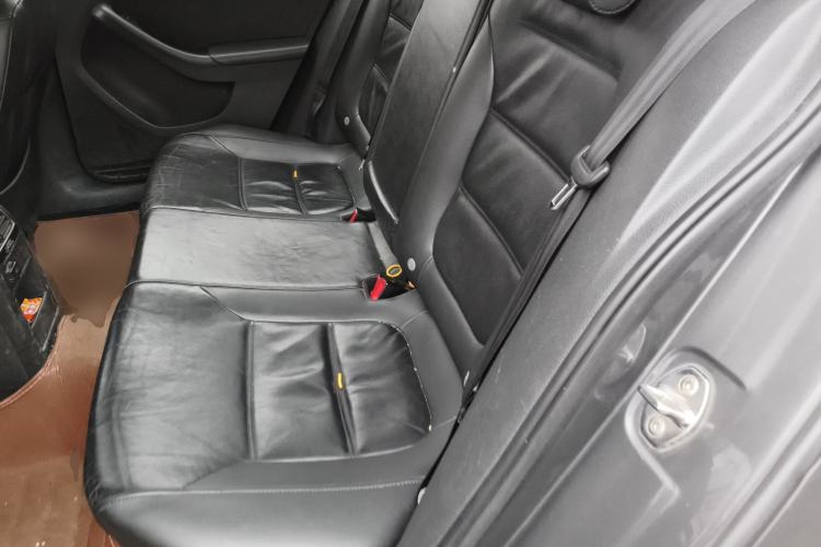 Used Volkswagen Sagitar 2014 Revised Version 1.4TSI Automatic Luxury Edition Left Rear Seat