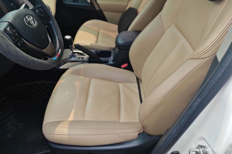 Used Toyota RAV4 2013 2.5L Automatic 4x4 Elite Edition Left Front Seat