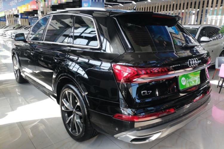 Used Audi Q7 2023 55 TFSI quattro S line Sport Edition
