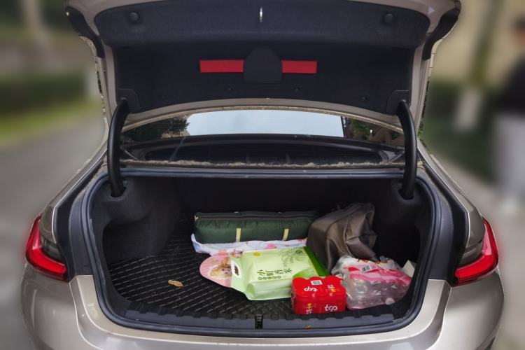 Used BMW 3 Series 2020 325Li First Edition Trunk