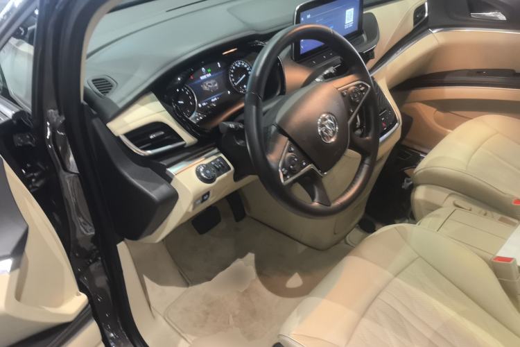 Used Buick GL8 2023 Land Executive Class Deluxe Model