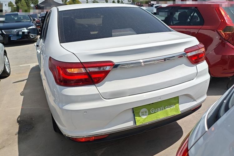 Used Geely Auto Vision 2019 Upgraded Model 1.5L Manual Luxury Version China VI Standard