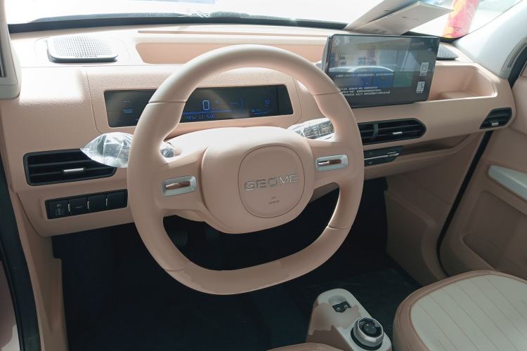 Used Geely Galaxy Panda 2024 Panda Mini 200km Endurance Bear