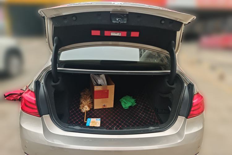 Used BMW 3 Series 2017 320Li Fashion Model
