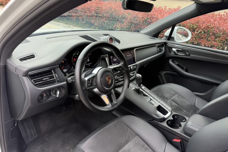 Used Porsche Macan 2018 Macan 2.0T