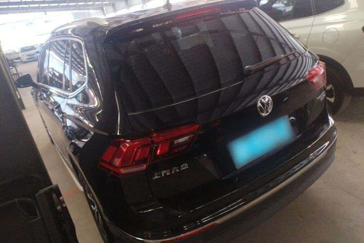 Used Volkswagen Tiguan L 2018 330TSI Automatic Two-Wheel Drive Luxury Edition Rear Left 45 Deg