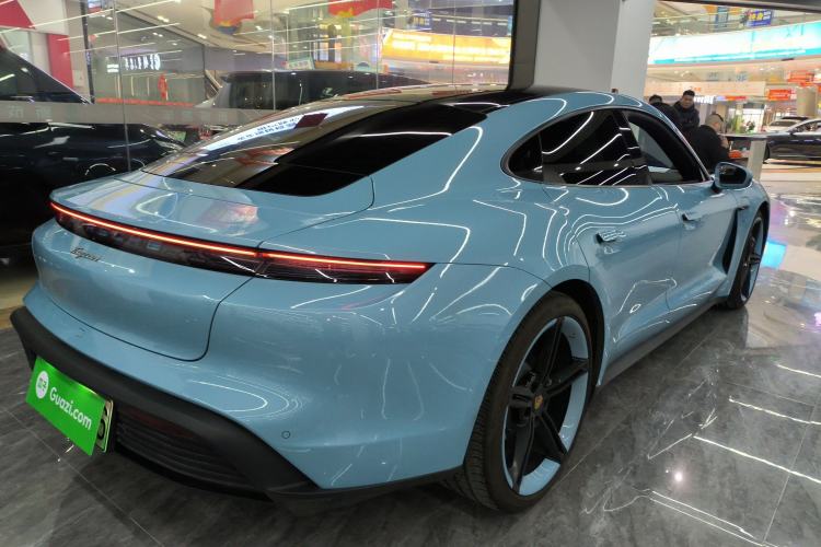 Used Porsche Taycan 2022-Year Updated Taycan