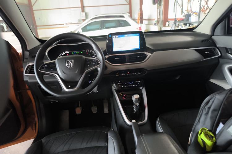 Used Baojun 510 2017 1.5L Manual Fashion Model