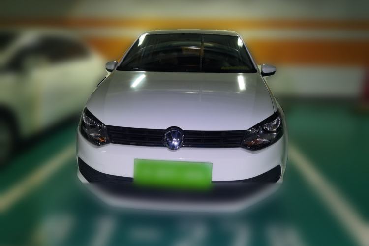 Used Volkswagen Polo 2016 1.4L Manual Fashion Model Front