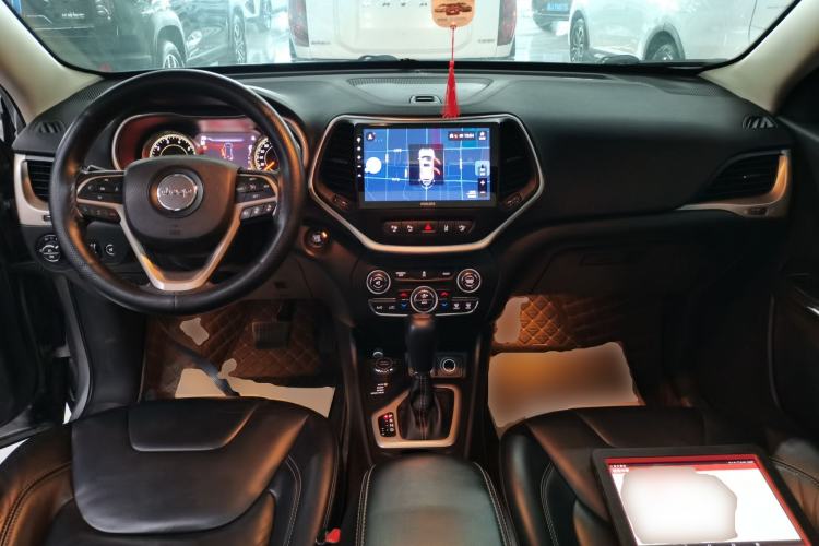 Used Jeep Cherokee 2014 2.4L Luxury Edition