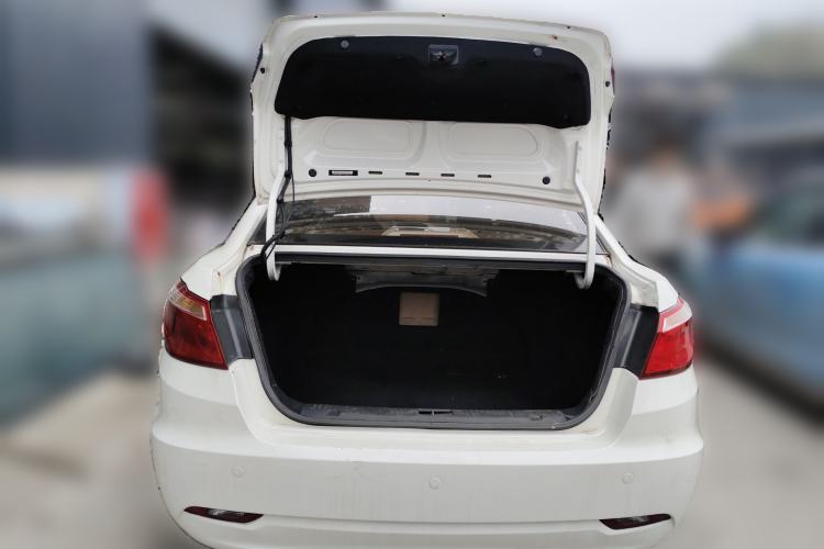 Used CHANGAN Eado 2015 1.6L Automatic Luxury Model
