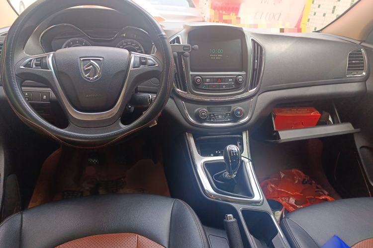 Used Baojun 560 2015 1.8L Manual Elite Edition