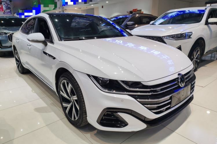 Used Volkswagen FAW-Volkswagen CC 2023 330TSI Ignite Edition Front Right 45 Deg