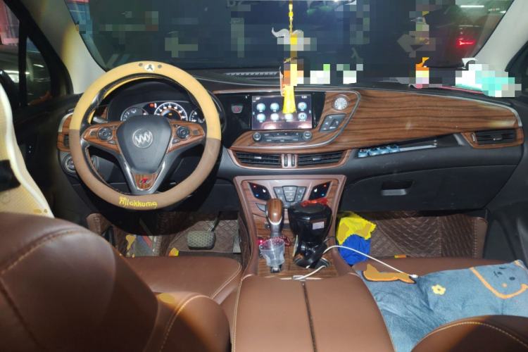 Used Buick Envision 2018 28T Four-Wheel Drive Luxury Model
