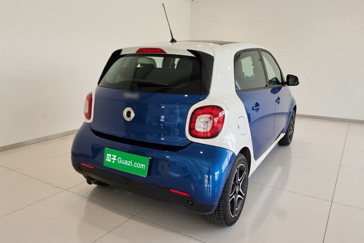 Used smart forfour 2016 0.9T 66 kW Ultimate Edition Exterior 5