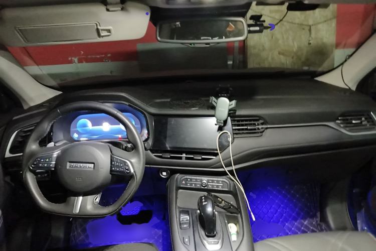 Used Haval F7 2020 2.0T All-Wheel Drive iJoy Center Console