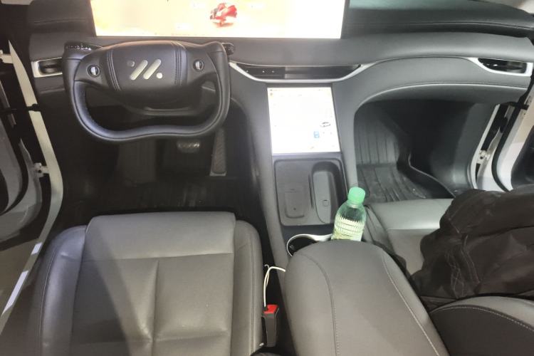 Used IM LS6 2025 Long-Range Lingxi Intelligent Driving Edition Center Console