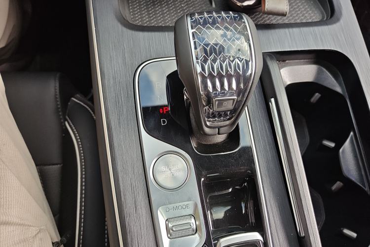 Used GAC Trumpchi GS8 2025 Linghang Series 2.0 TGDI Two-Wheel-Drive Luxury Edition 5 Seats
