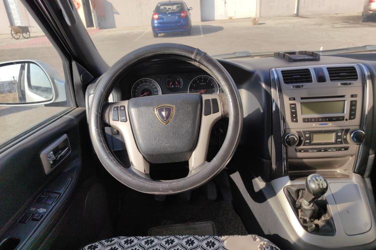 Used Jinbei Grace 2014 2.4L Standard Version Long Wheelbase 9-Seater 4RB2