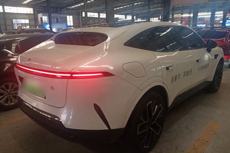 Used Avatr 11 2025 Year Updated Max Extended-Range Version Rear Right 45 Deg