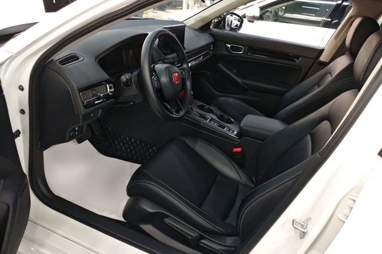 Used Honda Civic 2023 240TURBO CVT Dynamic Edition