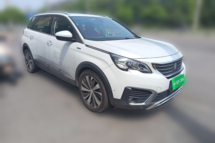 Used Peugeot 5008 2017 380THP 7-Seater Luxury Edition Front Right 45 Deg