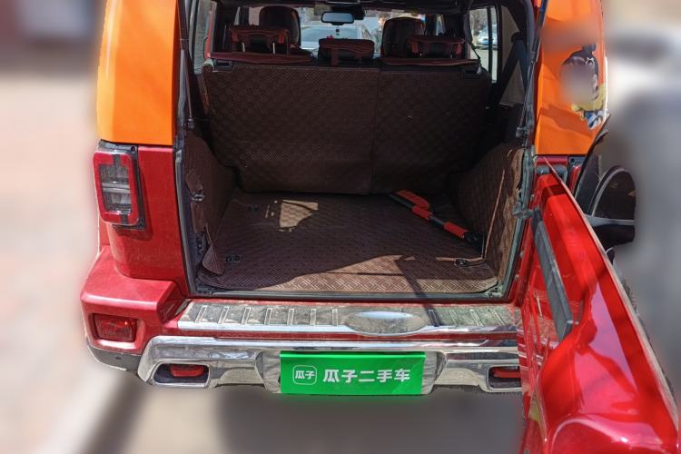 Used BAIC Off-Road BJ40 2019 2.3T Automatic Four-Wheel Drive Shengshi Huazhang Edition China VI Emission Standard Trunk
