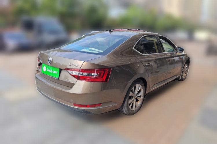 Used Skoda Superb 2016 TSI330 DSG Innovation Edition Rear Right 45 Deg