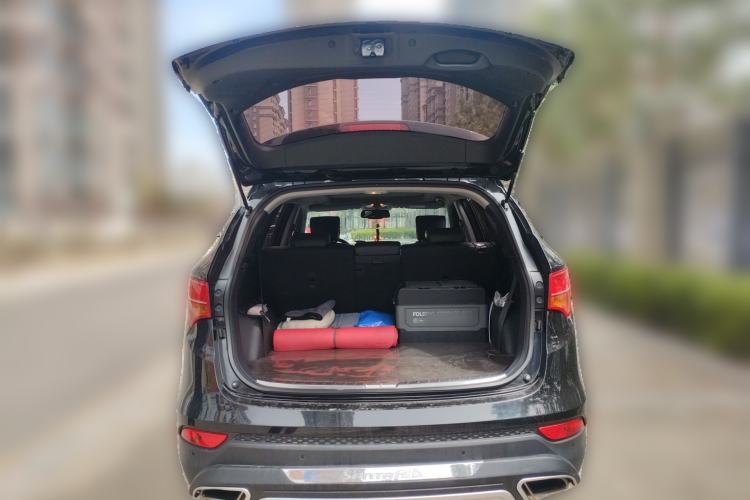 Used Hyundai Santa Fe 2015 2.0T Automatic 4x4 Smart 7-Seater Trunk