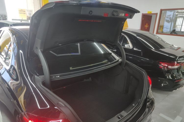 Used Mercedes-Benz E-Class 2023 Updated E 300 L Luxury Edition
