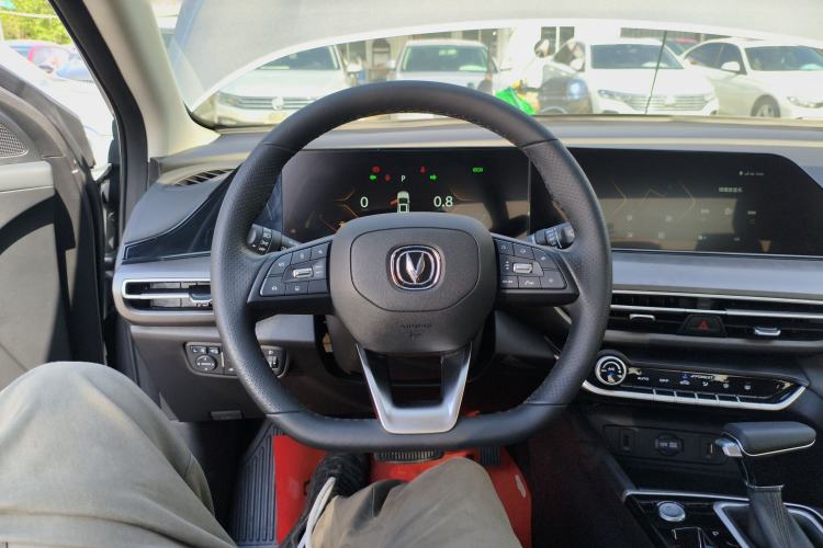 Used CHANGAN Eado 2021 PLUS Blue Whale NE 1.4T GDI DCT Flagship Model Steering Wheel