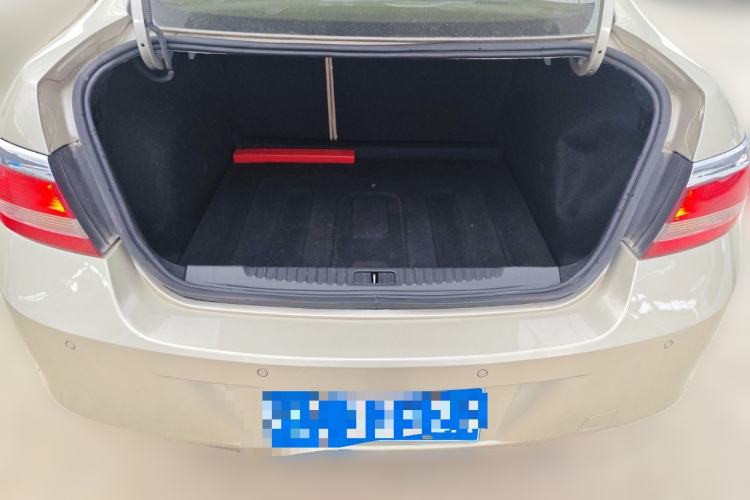 Used Buick GT 2013 GT 1.6L Automatic Fashion Edition Trunk