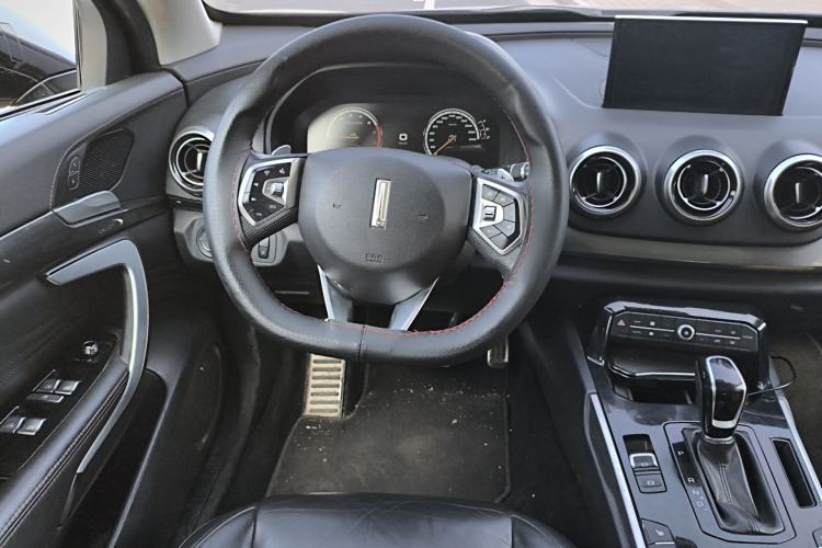 Used Wey VV7 2017 2.0T Flagship Model
