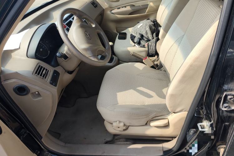 Used Hyundai Tucson 2009 2.0L Manual Two-Wheel Drive Fashion Edition Left Front Seat