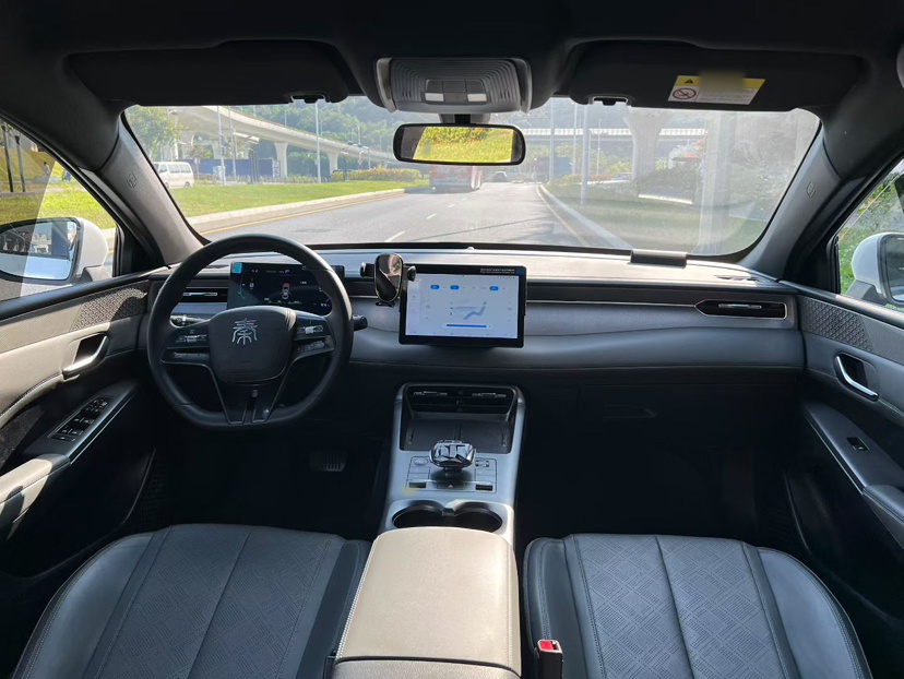 BYD Qin PLUS 2025 DM-i Smart Drive 55KM Leading Model — снимка 16