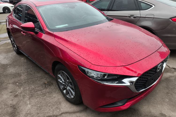 Used Mazda 3 Axela 2020 1.5L Automatic Luxury Version
