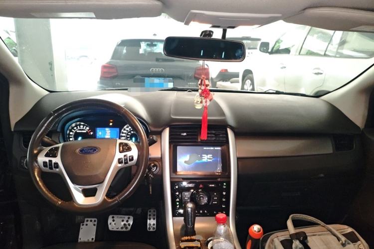 Used Ford Edge 2012 2.0T Elite Sunroof Edition Center Console