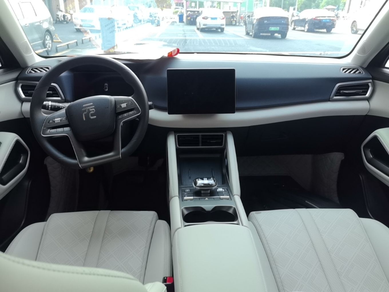 BYD Yuan UP 2025 Intelligent Driving Version 401 KM Dynamic Edition — снимка 18