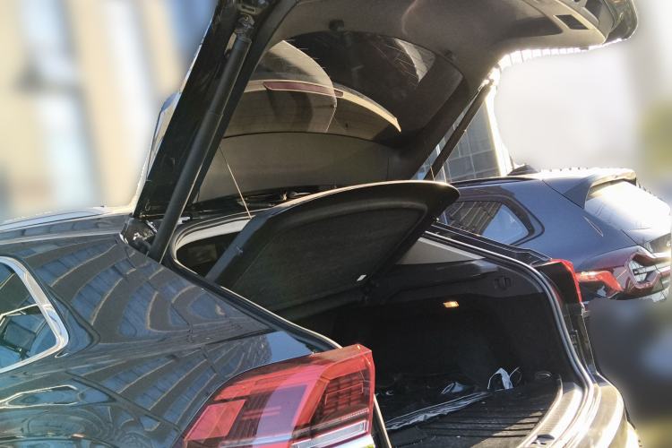 Used Volkswagen Teramont X 2022 330TSI Two-Wheel-Drive Prestige Luxury Edition
