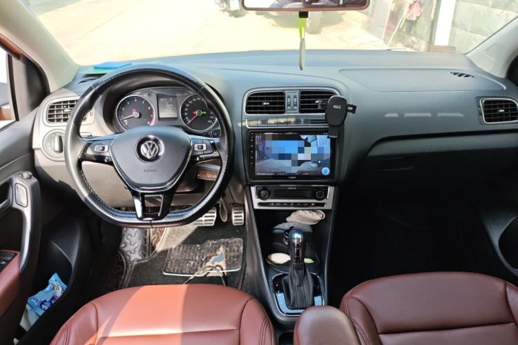 Used Volkswagen Polo 2016 1.6L Cross Polo Automatic