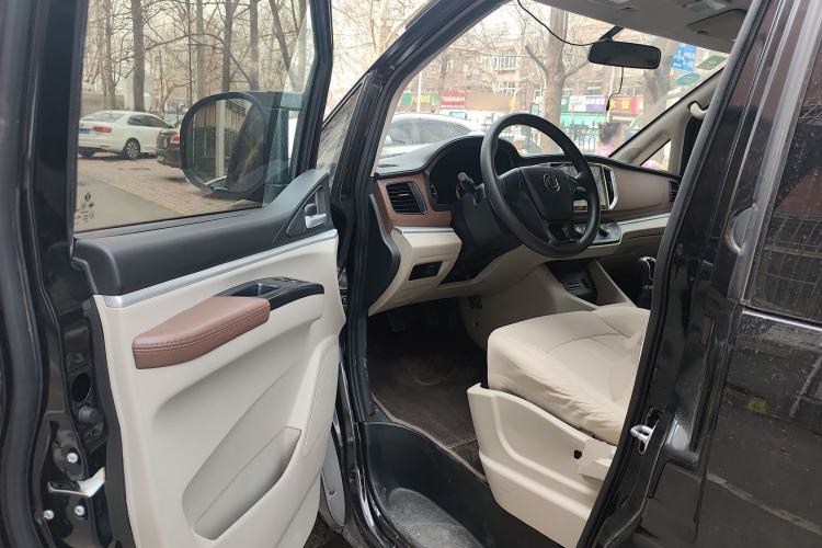 Used FORTHING Lingzhi 2019 Facelifted M5L 1.6L 7-Seater Base Model China VI Standard
