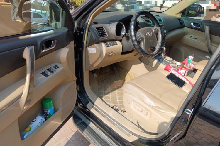 Used Toyota Highlander 2012 2.7L Two-Wheel Drive 7-Seater Luxury Navigation Edition