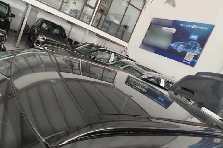 Used Land Rover Range Velar 2019 250 PS