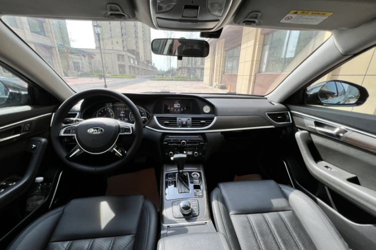 Used JAC Group Refine A60 2017 1.5 TGDI Automatic Luxury Model Interior 8