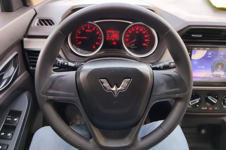 Used Wuling Hongguang 2018 1.5L S Standard Version L2B
