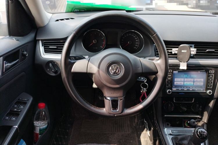 Used Volkswagen Bora 2014 1.6L Manual Fashion Edition