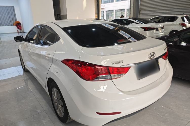 Used Hyundai Elantra (5th Generation / Langdong) 2015 1.6L Automatic Fashion Model Rear Left 45 Deg