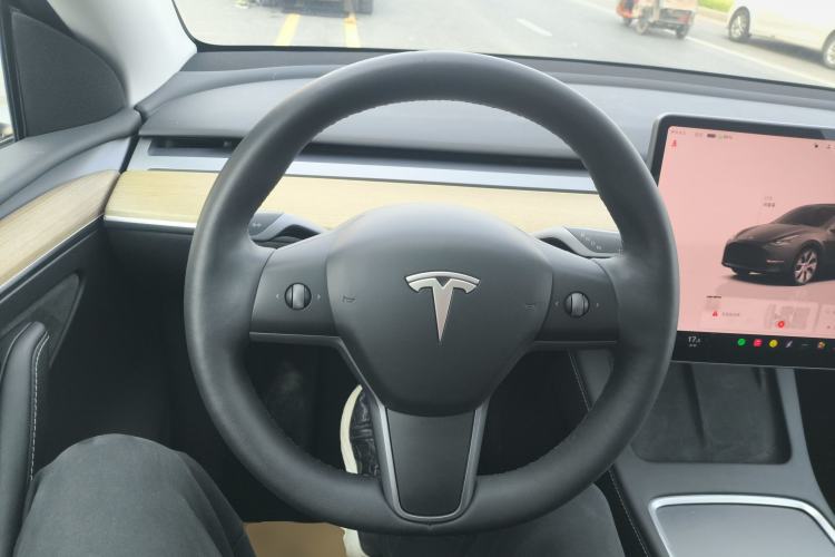 Used Tesla Model Y 2022 Revised Version Long-Range All-Wheel Drive Steering Wheel